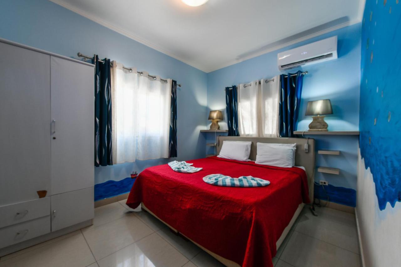 Villa Swiss Paradise With Private Pool Палм Бийч Екстериор снимка
