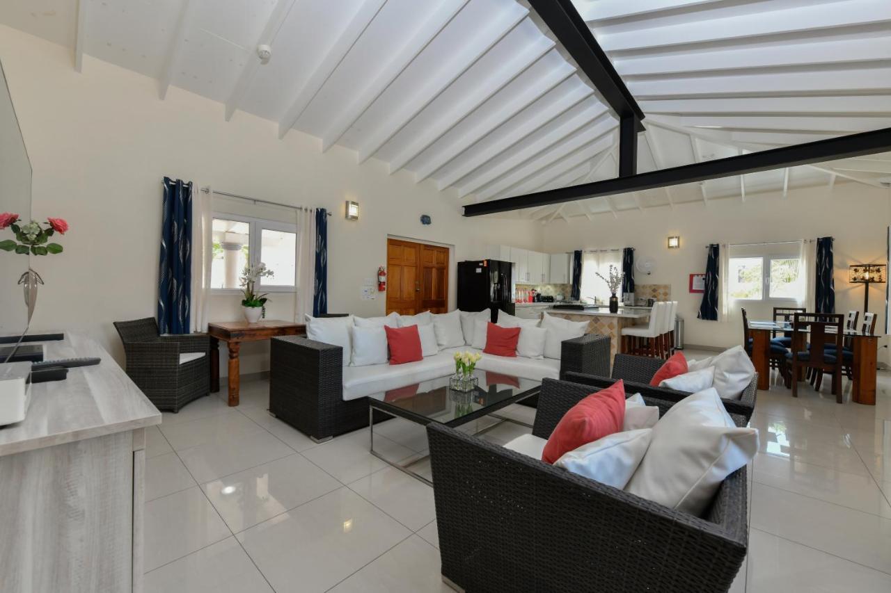 Villa Swiss Paradise With Private Pool Палм Бийч Екстериор снимка
