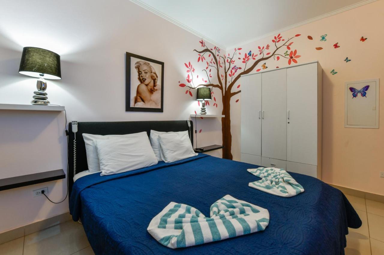 Villa Swiss Paradise With Private Pool Палм Бийч Екстериор снимка