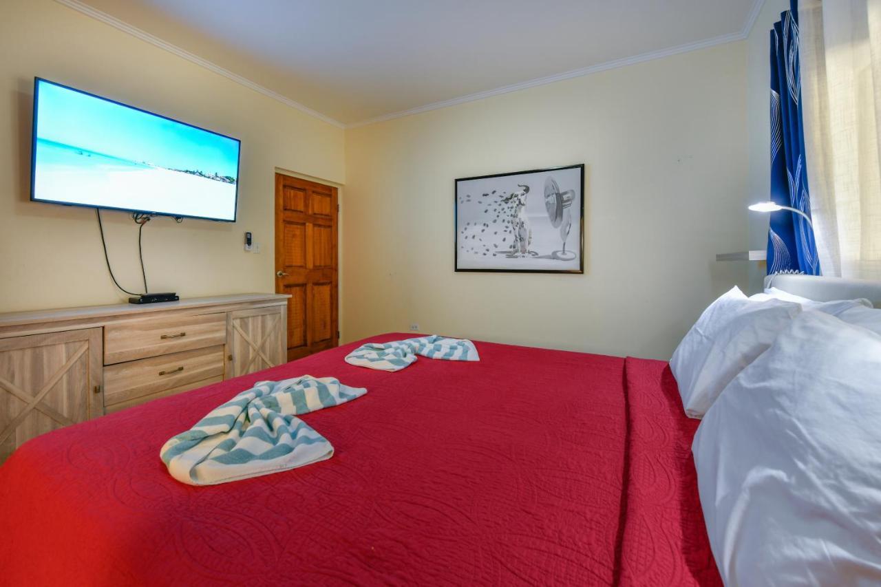 Villa Swiss Paradise With Private Pool Палм Бийч Екстериор снимка