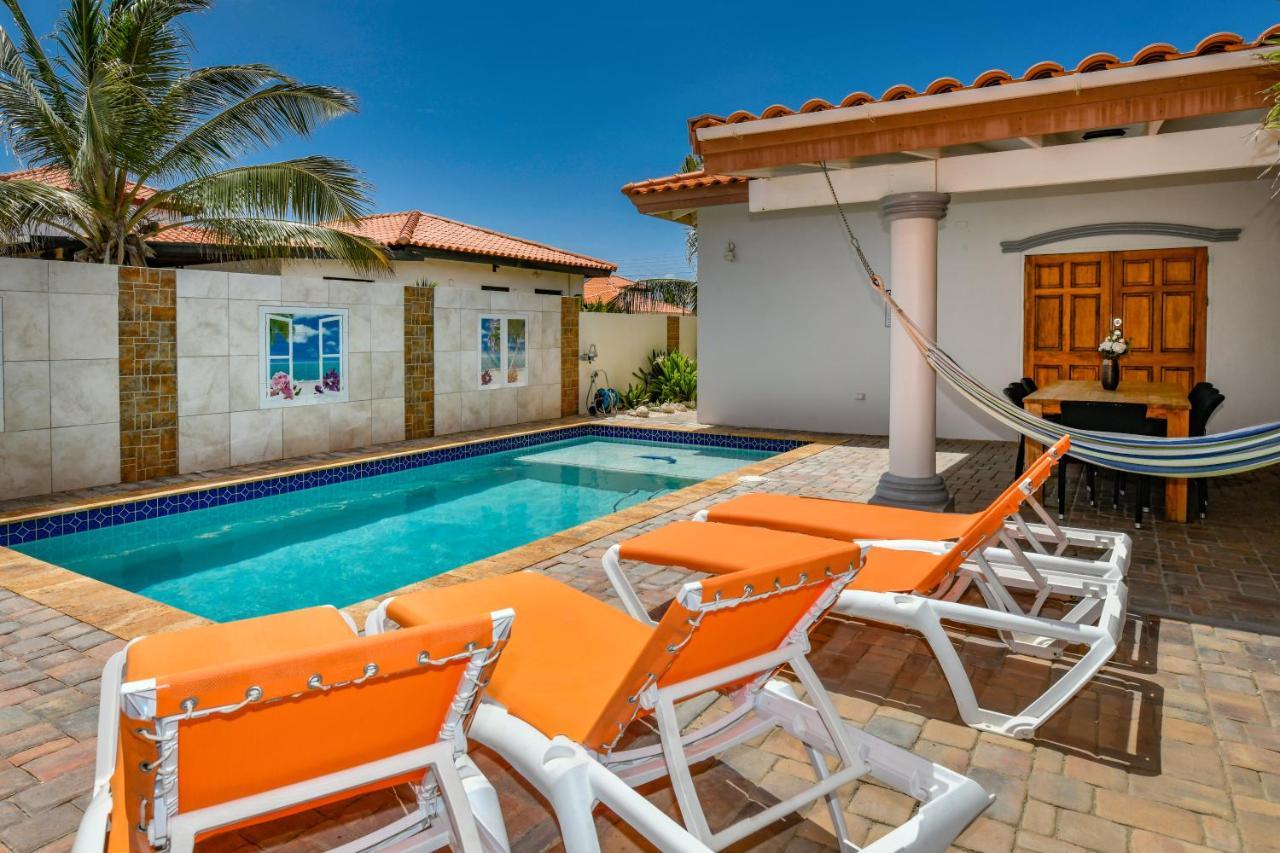 Villa Swiss Paradise With Private Pool Палм Бийч Екстериор снимка