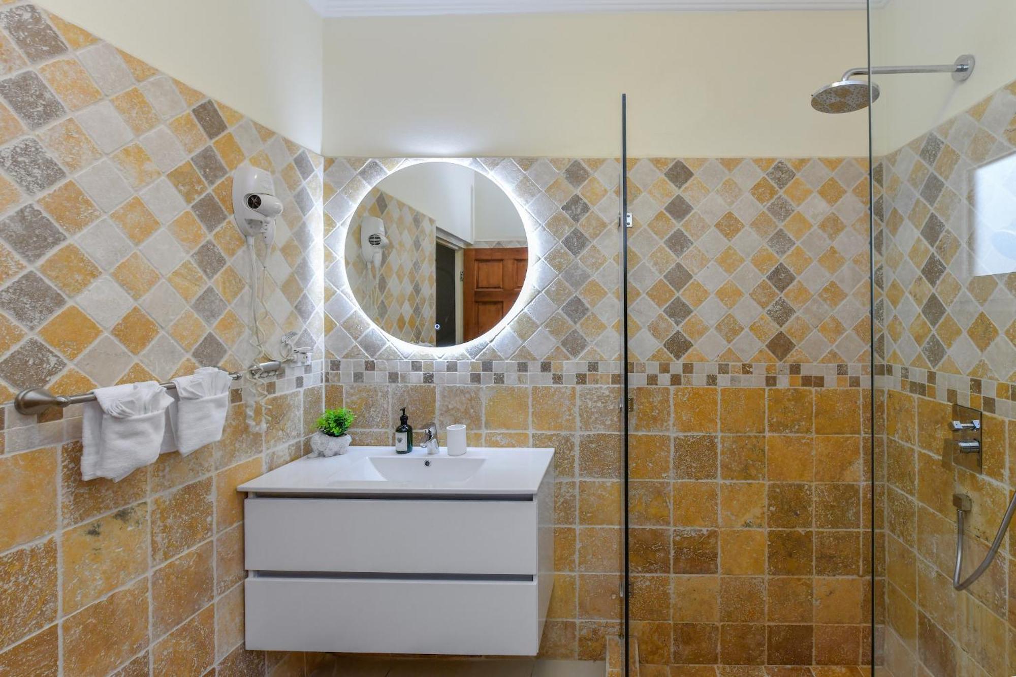 Villa Swiss Paradise With Private Pool Палм Бийч Екстериор снимка